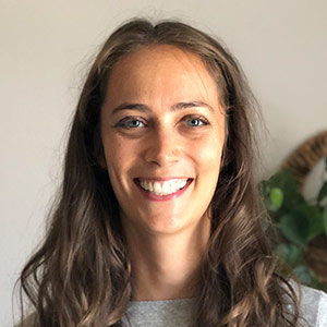 Headshot of therapist Rachel Braund