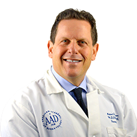 headshot of Dr. Solomon, dermatologist, online consultation