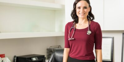What is the Difference Between a Family Doctor and Nurse Practitioner